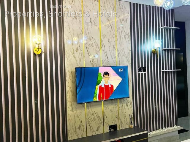 Serviced Apartment
