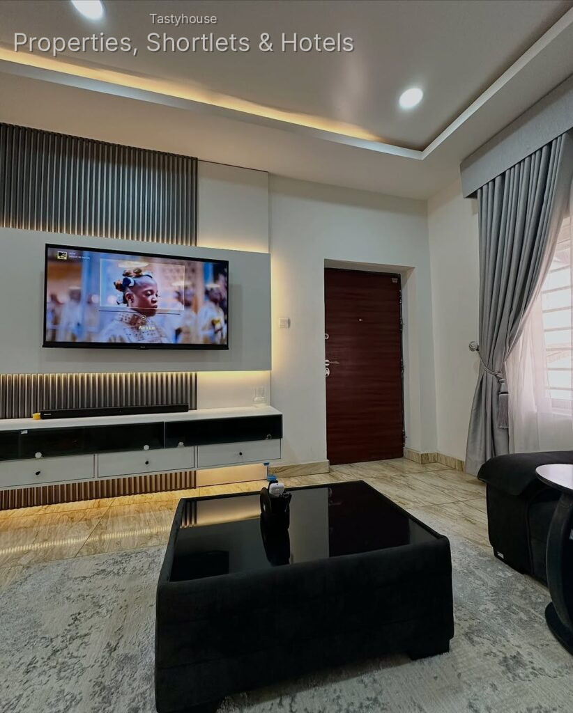 Serviced Apartment