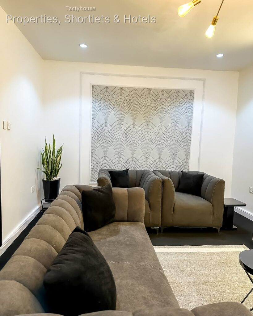 Serviced Apartment