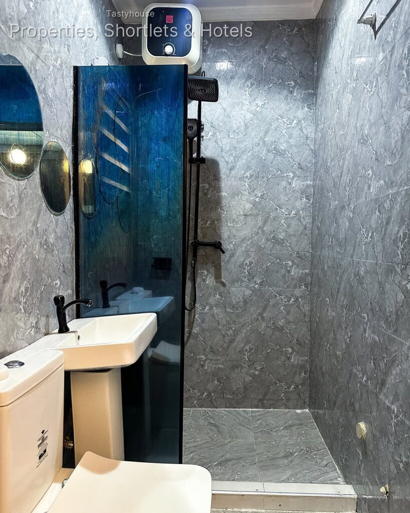 Serviced Apartment