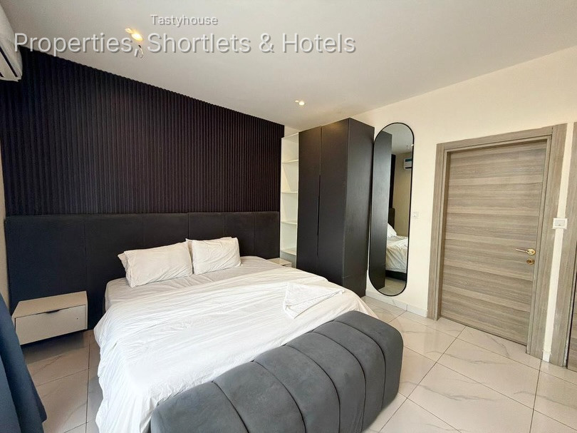 Luxury 2 bedroom Apartment withSwimming Pool, Gym, Elevator, Balcony & Lounge