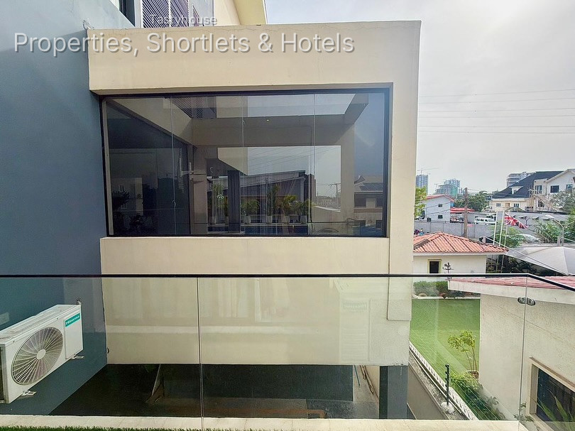 Luxury 2 bedroom Apartment withSwimming Pool, Gym, Elevator, Balcony & Lounge