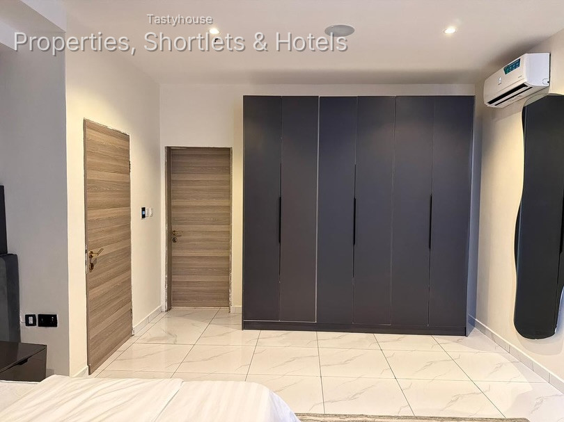 Luxury 2 bedroom Apartment withSwimming Pool, Gym, Elevator, Balcony & Lounge