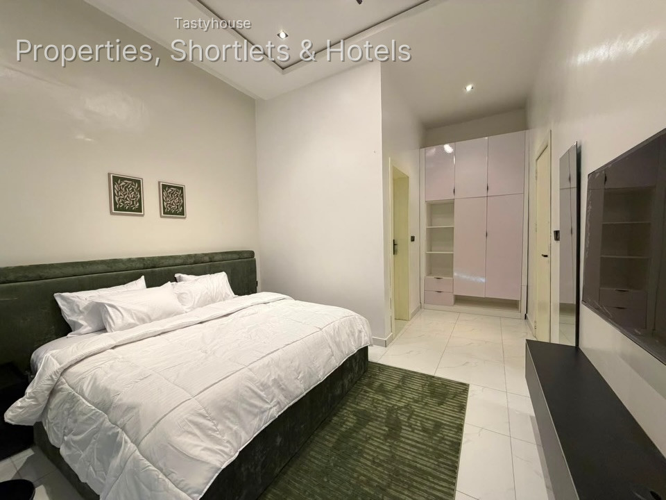 BRAND NEW LUXURY 2 BEDROOM