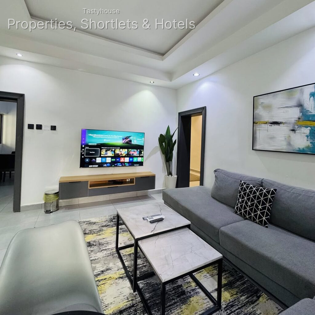 Serviced Apartment