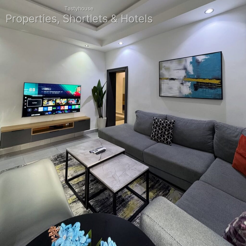 Serviced Apartment
