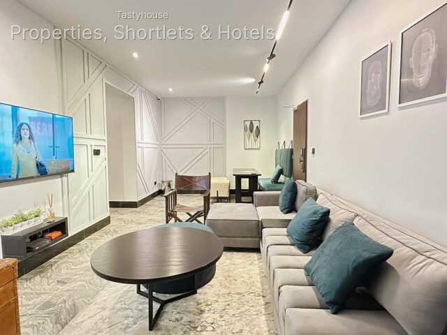 Serviced Apartment