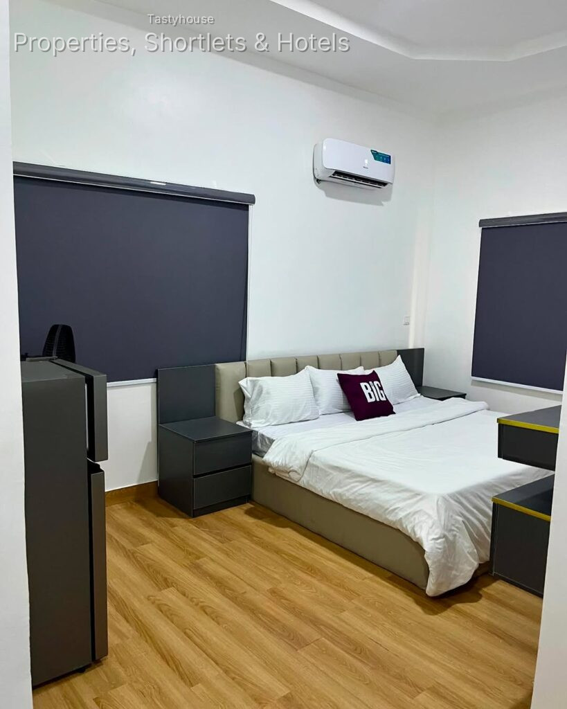 Serviced Apartment