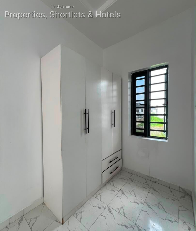 3 BEDR0OM TERRACE DUPLEX