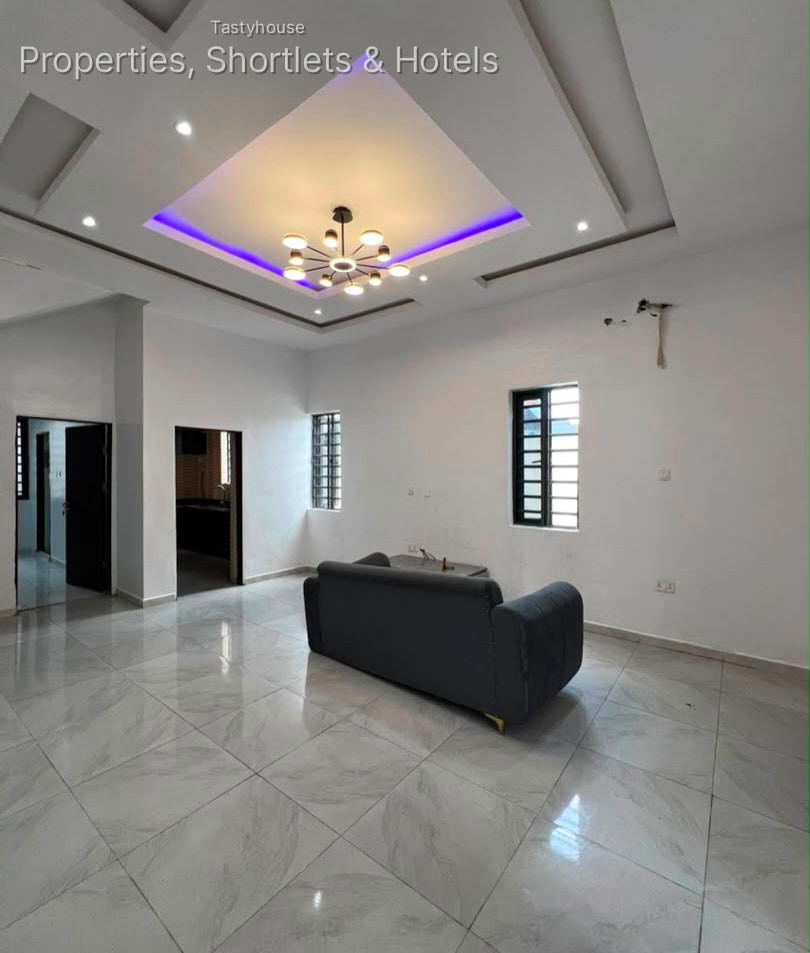 3 BEDR0OM TERRACE DUPLEX