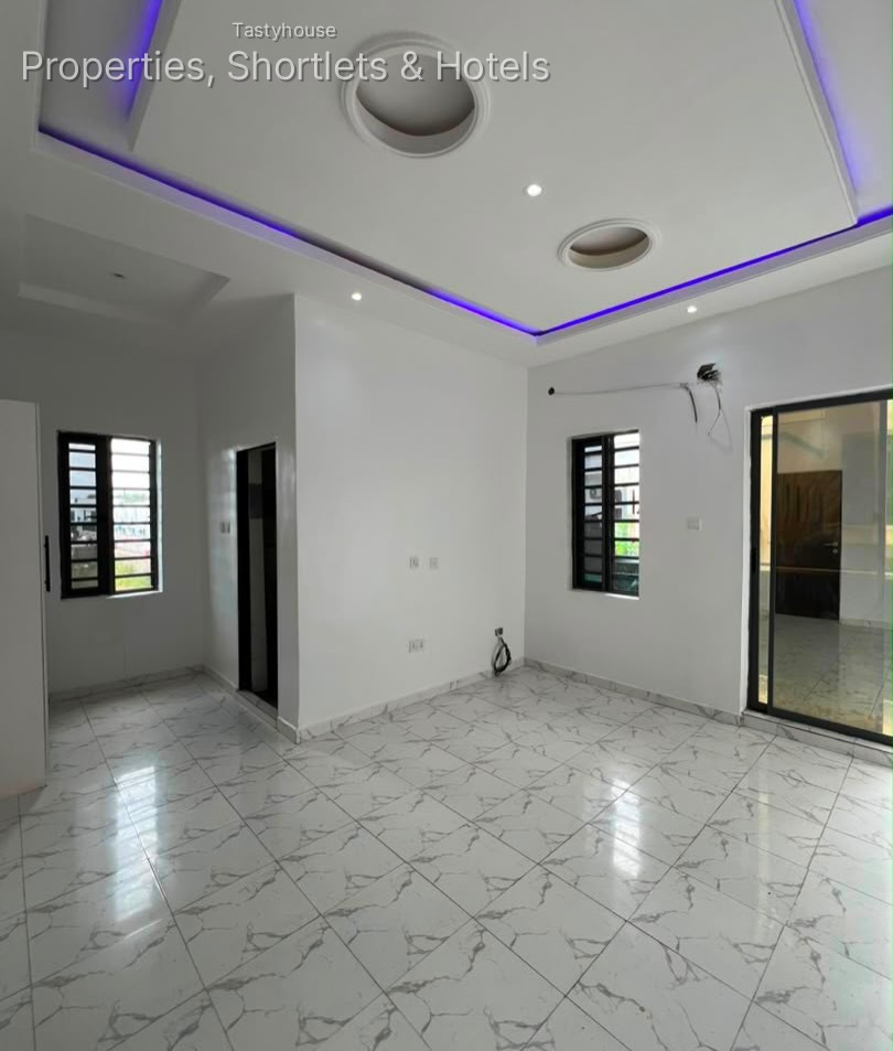 3 BEDR0OM TERRACE DUPLEX