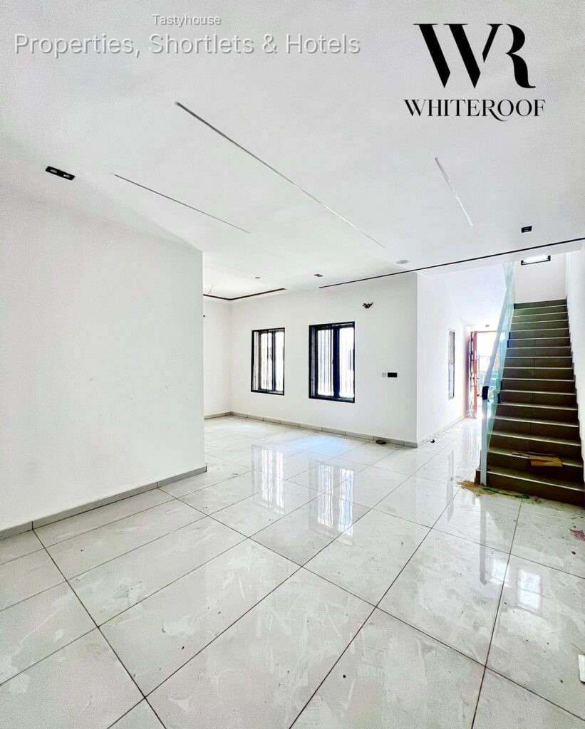 Fully Serviced 4Bedroom Terrace Duplex with BỌ