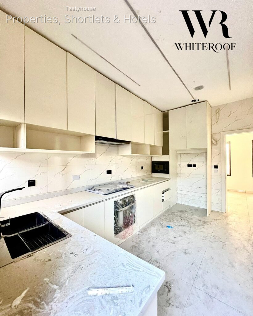 Fully Serviced 4Bedroom Terrace Duplex with BỌ