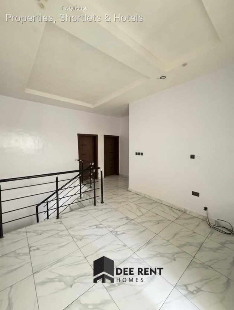 3 BEDROOM TERRACE DUPLEX