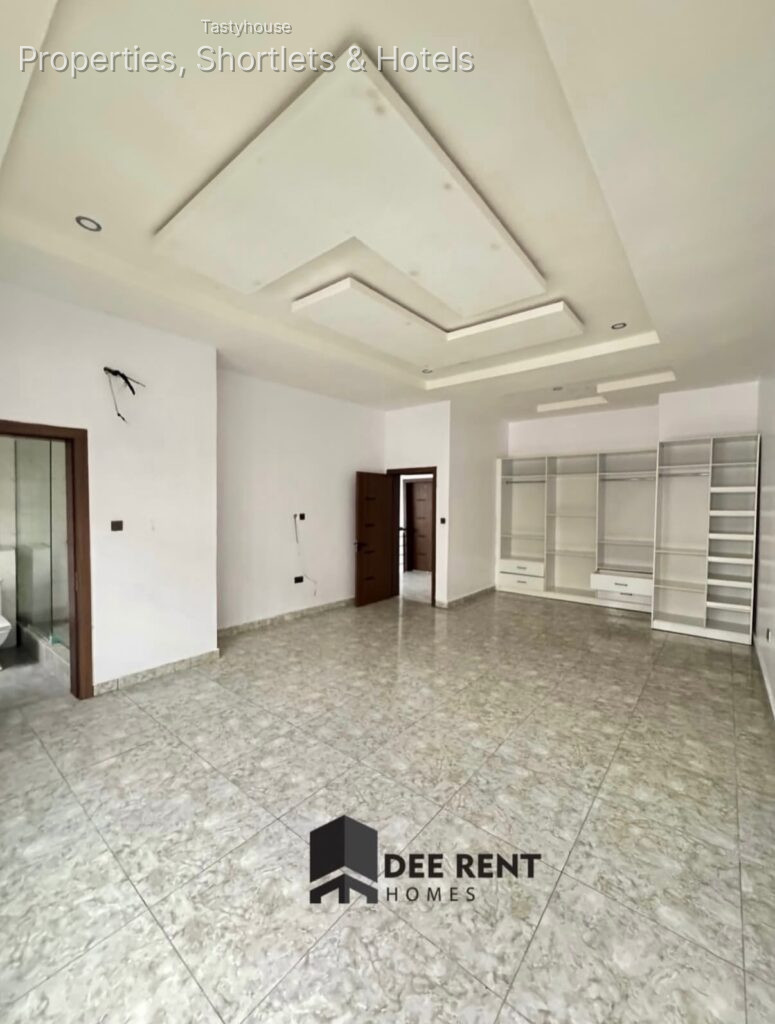 3 BEDROOM TERRACE DUPLEX