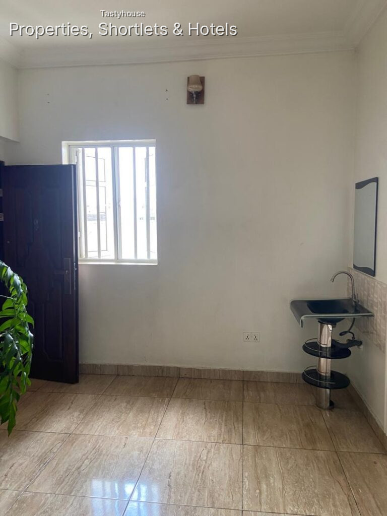 3 – Bedroom Apartment