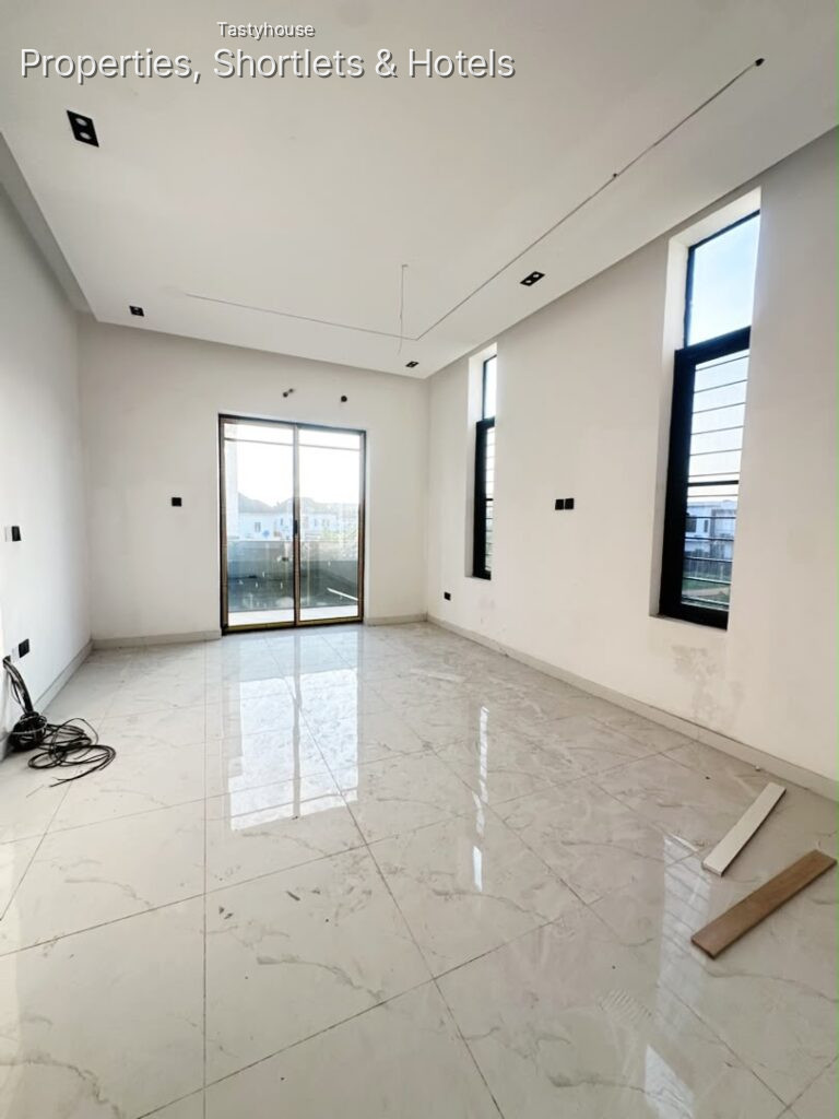 NEW 4BEDROOM TERRACE DUPLEX