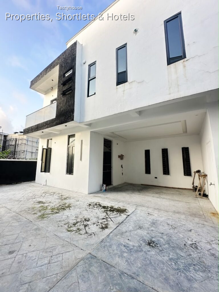 NEW 4BEDROOM TERRACE DUPLEX