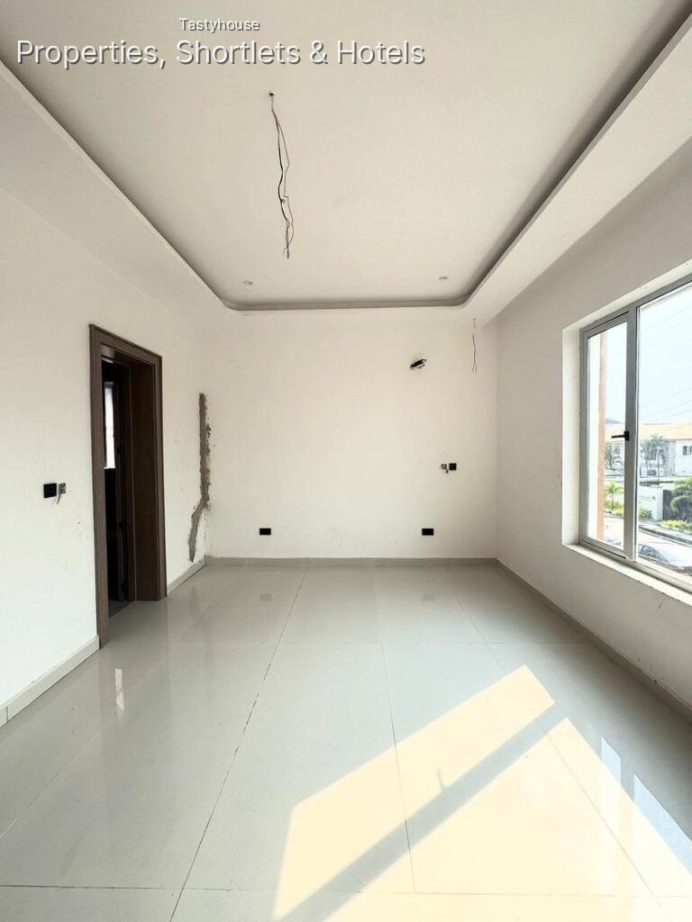 Brand New 2 Bedroom Apartment