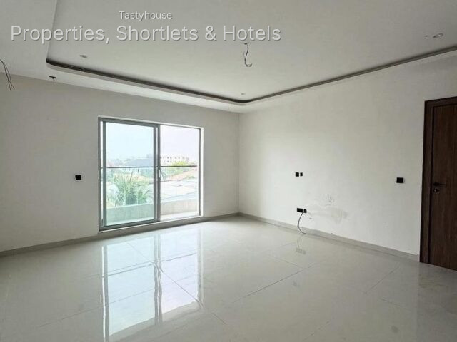 Brand New 2 Bedroom Apartment