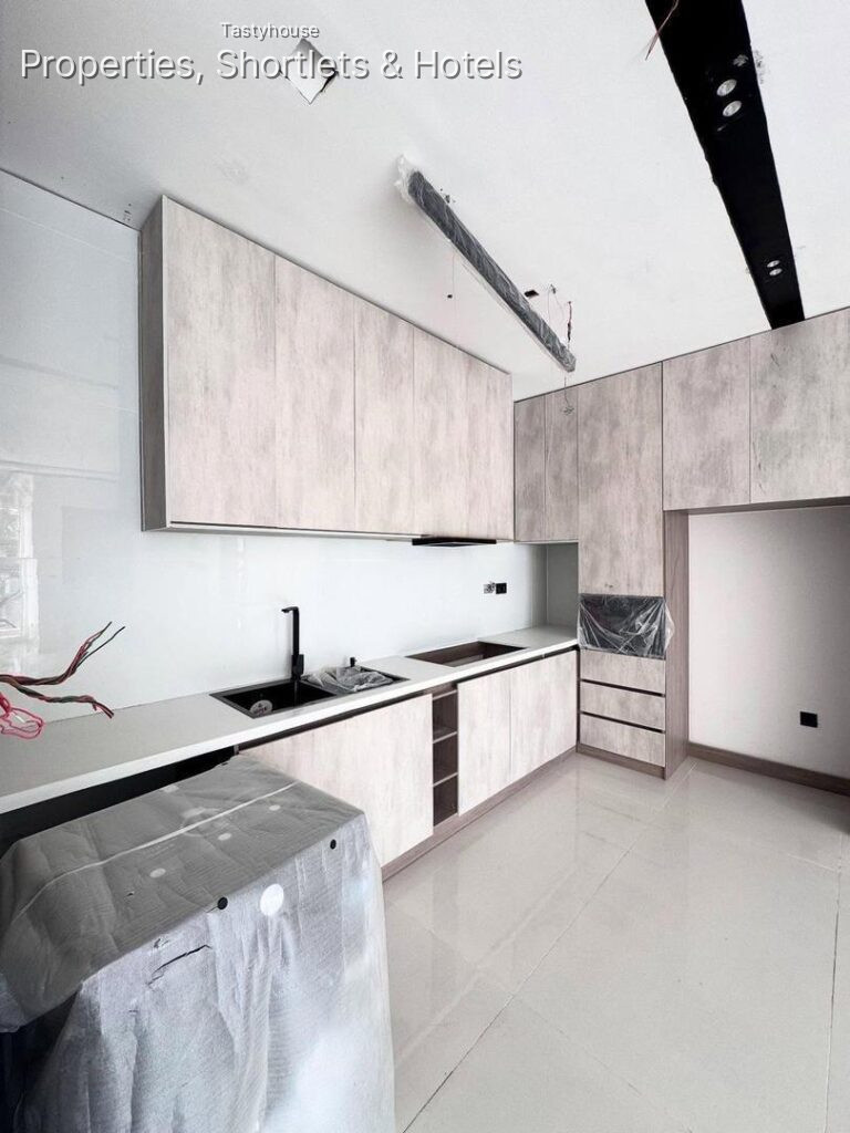 Brand New 2 Bedroom Apartment