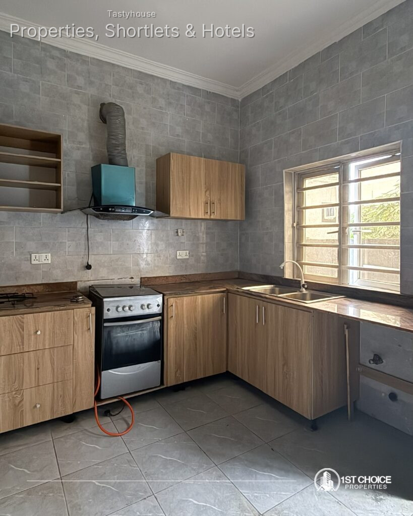 4 – Bedroom Duplex