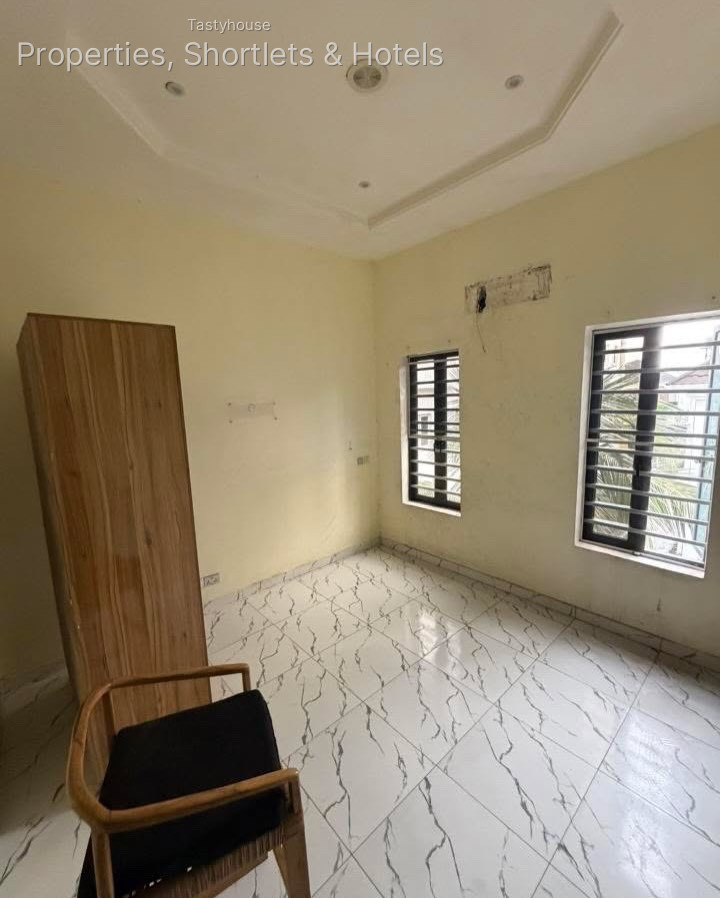 4 BEDROOM SEMI DETACHED DUPLEX WITH BQ