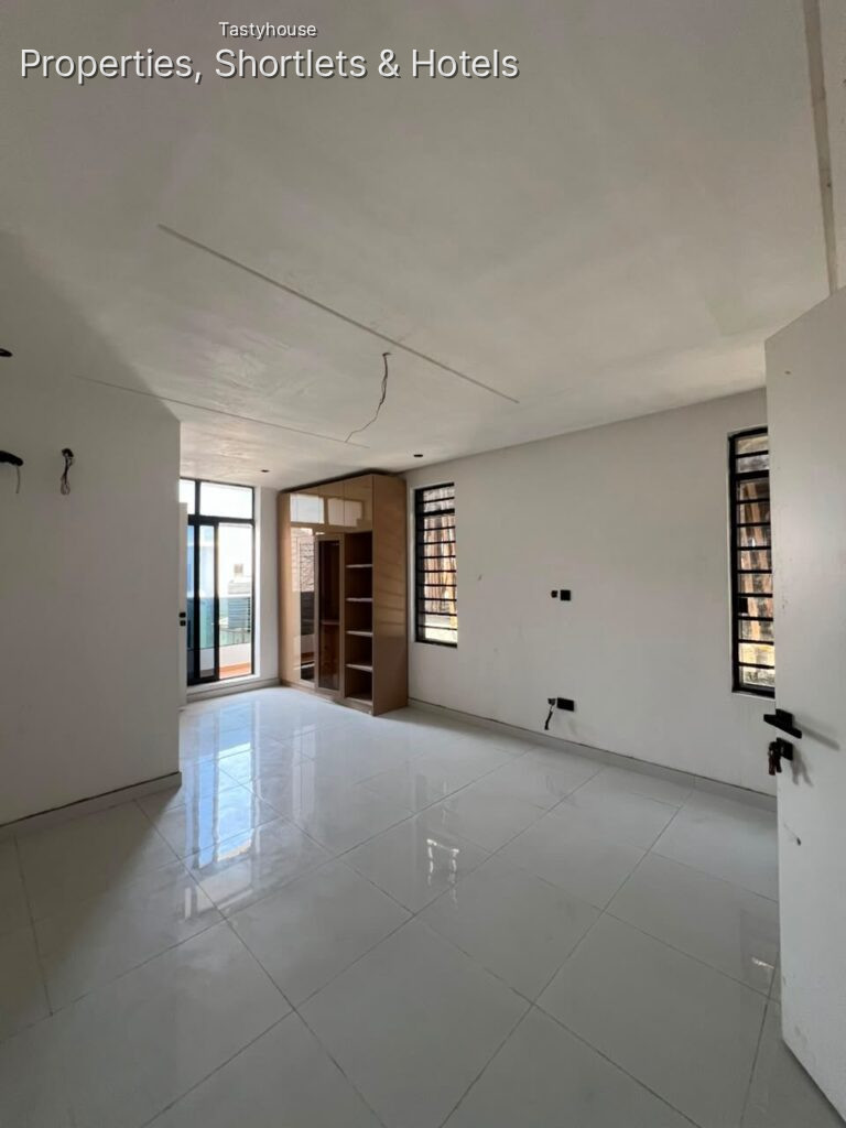 2 – Bedroom Apartment
