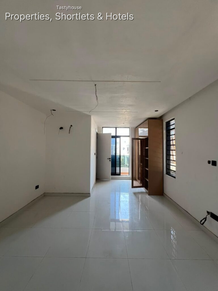 2 – Bedroom Apartment