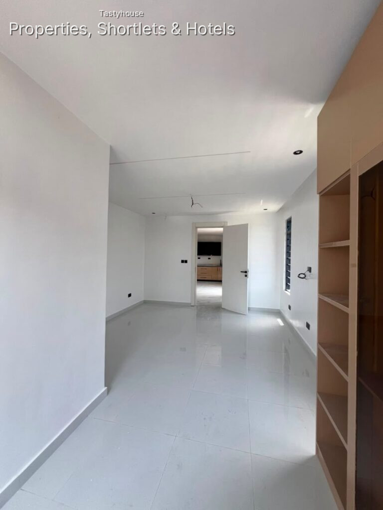 2 – Bedroom Apartment
