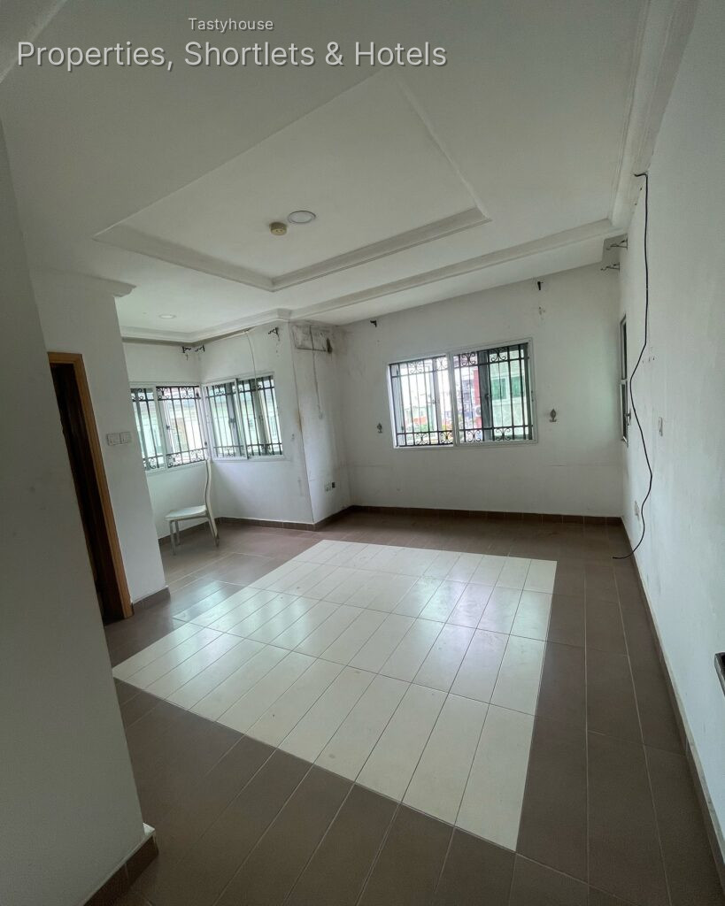 4 Bedroom Apartment