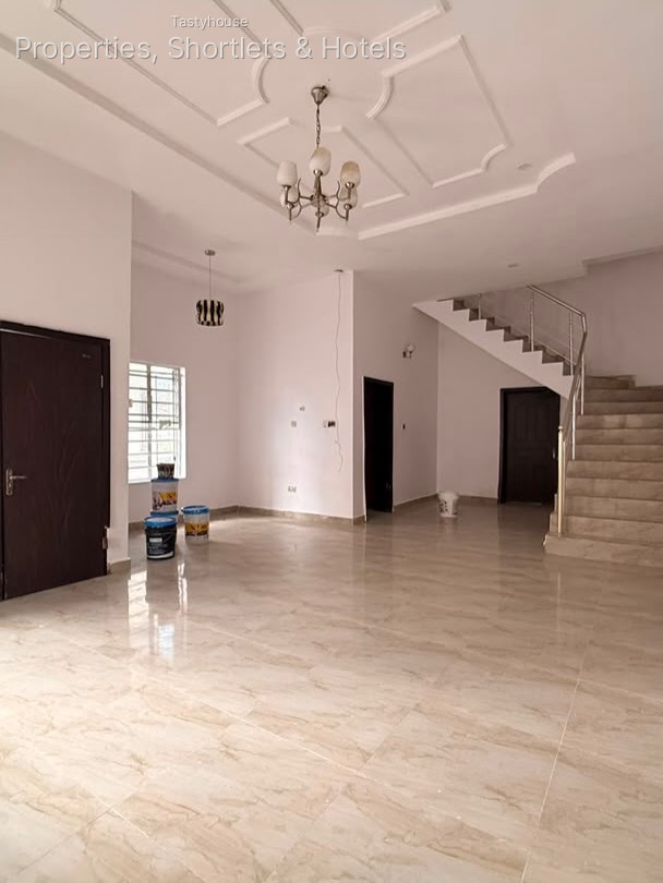 4 BEDROOM SEMI DETACHED