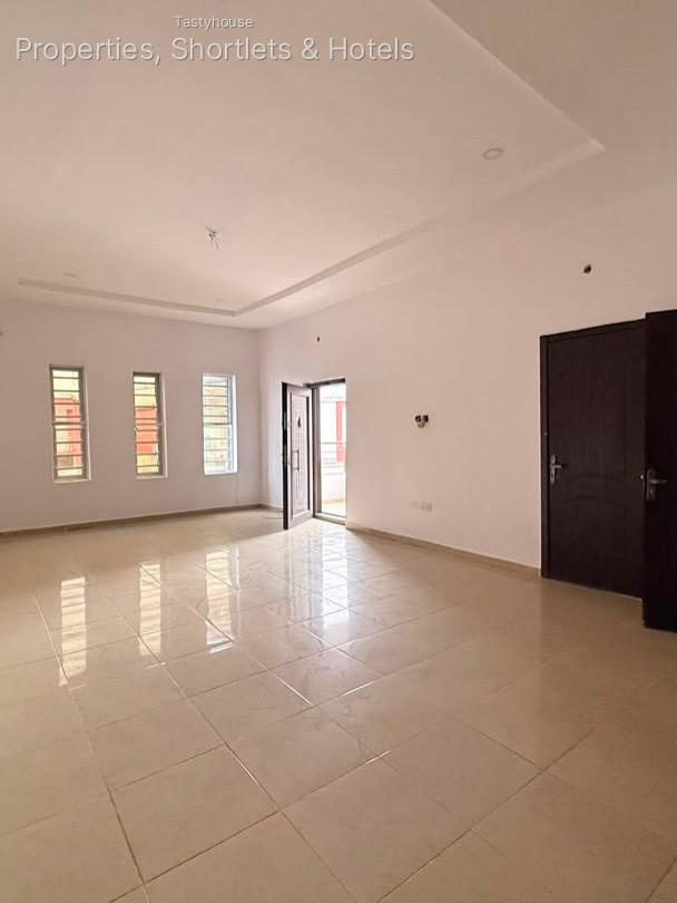 4 BEDROOM SEMI DETACHED