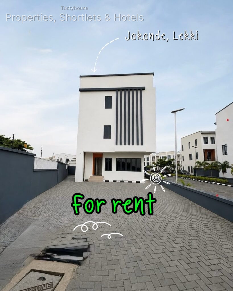 5 Bedroom fully detached