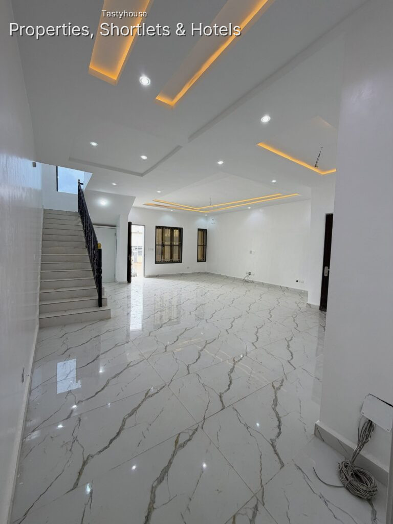 Spacious4-Bedroom terrace duplexX with bq