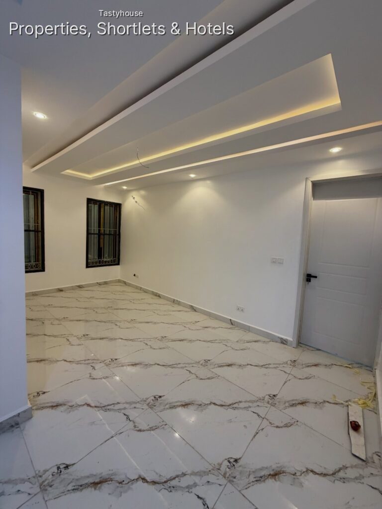 Spacious4-Bedroom terrace duplexX with bq