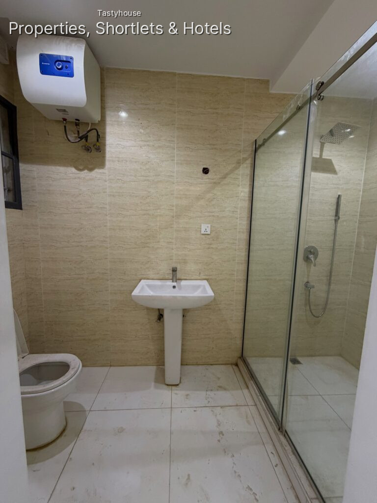 Spacious4-Bedroom terrace duplexX with bq