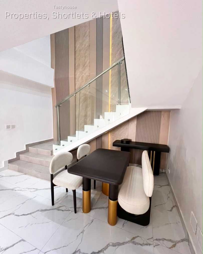 2 BEDROOM FULLY FURNISHED APARTMENT