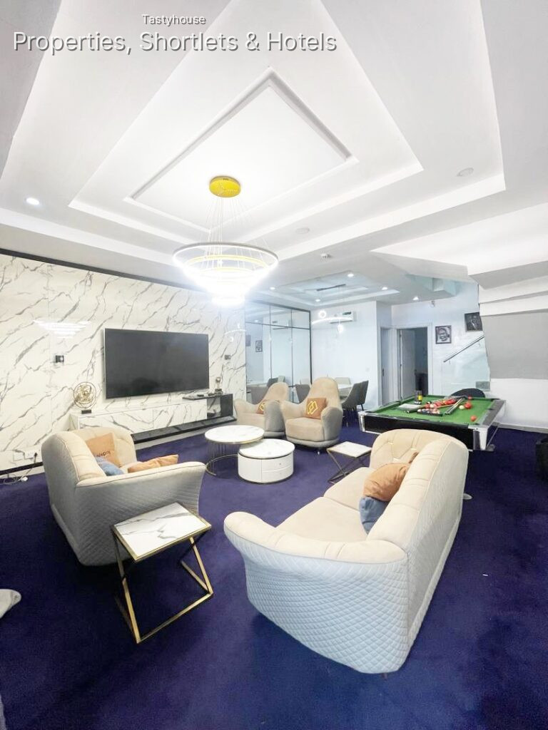 4 BEDROOM FULLY FURNISHED TERRACE DUPLEX