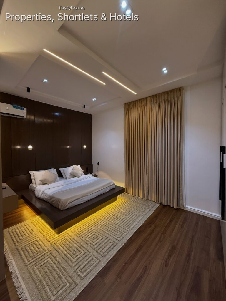 EXTREMELY RAVISHINGVERY SPACIOUS 2 BEDROOM APARTMENT