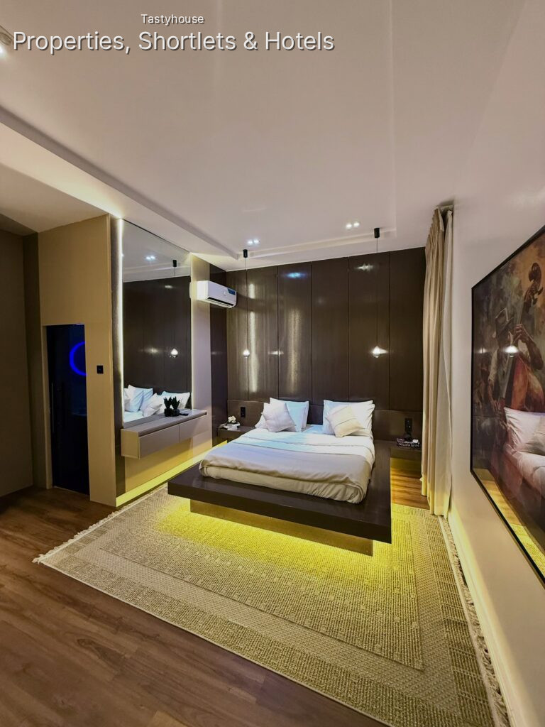 EXTREMELY RAVISHINGVERY SPACIOUS 2 BEDROOM APARTMENT