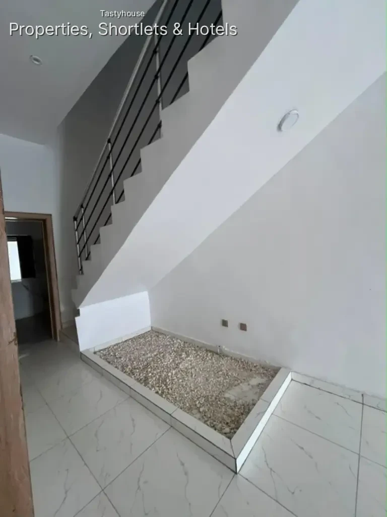 Semi Detached4Bedroom Duplex + Gatehouse + BQ
