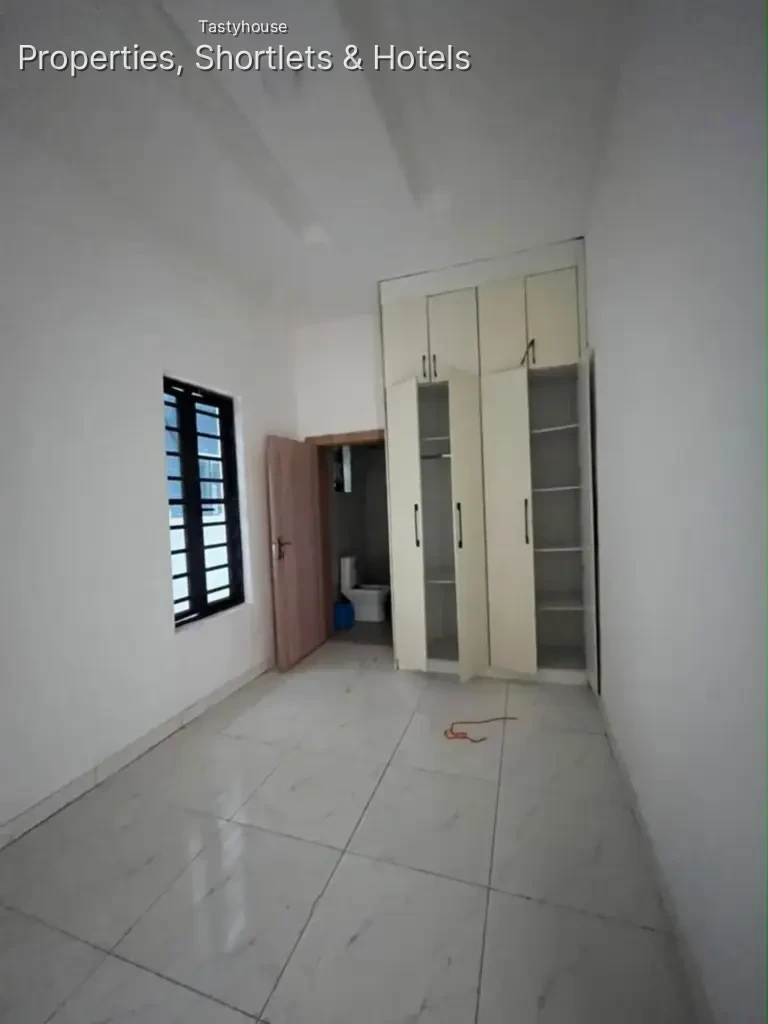 Semi Detached4Bedroom Duplex + Gatehouse + BQ
