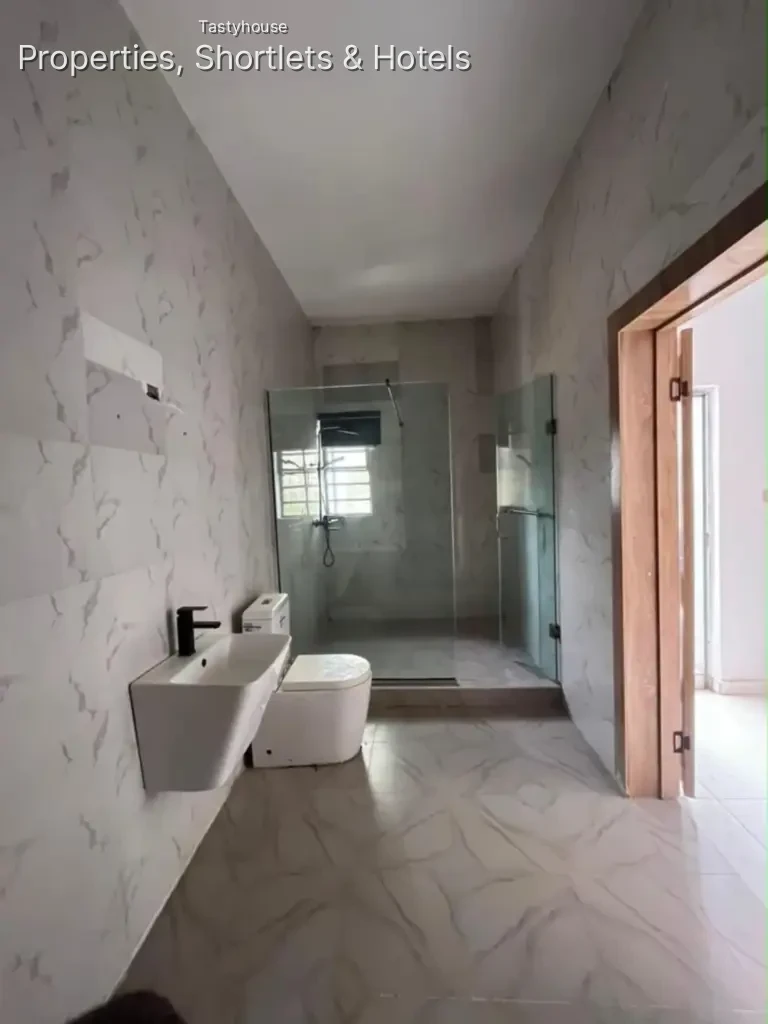 Semi Detached4Bedroom Duplex + Gatehouse + BQ