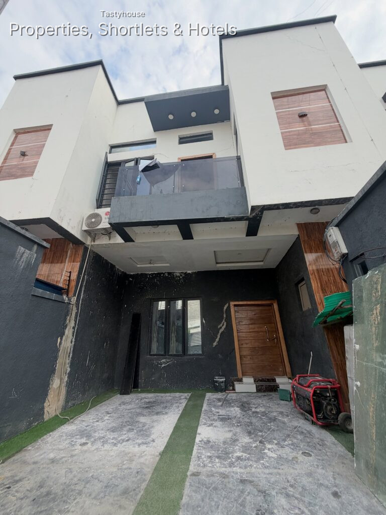 Exquisite 3Bedroom terrace duplex