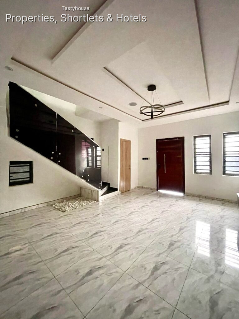 3 – BEDROOM DETACHED DUPLEXWITH A BQ