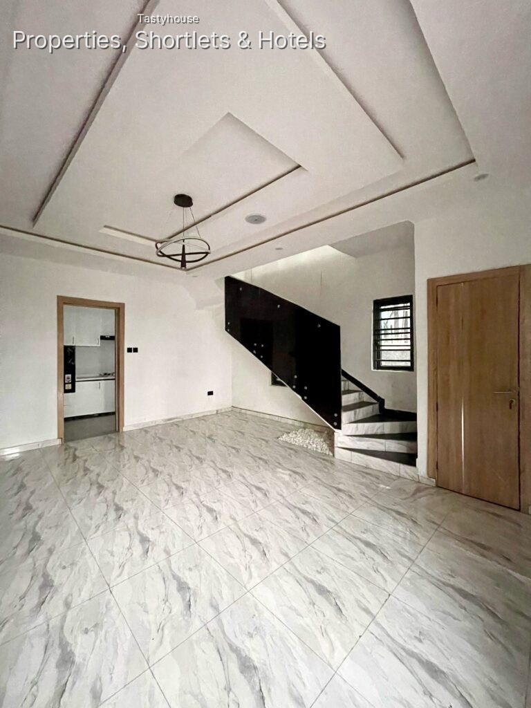 3 – BEDROOM DETACHED DUPLEXWITH A BQ