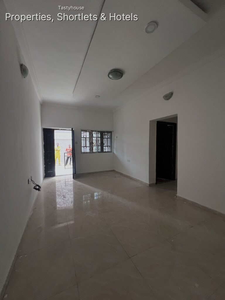 4UNITS OF 2bedroom Apartment
