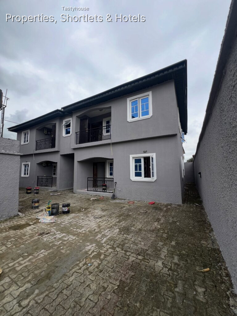4UNITS OF 2bedroom Apartment