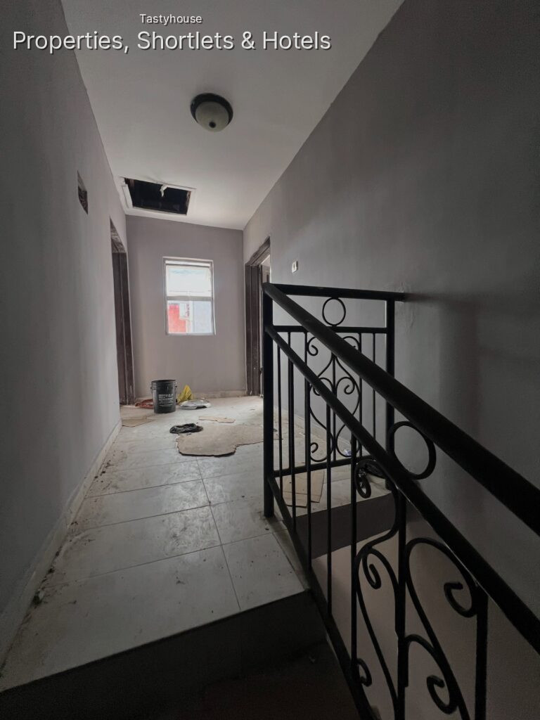4UNITS OF 2bedroom Apartment